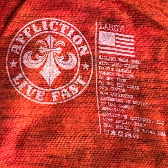 Affliction Women’s Graphic Long Sleeve Lace Up Top -Size: L/2XL -NWT - Picture 13 of 13